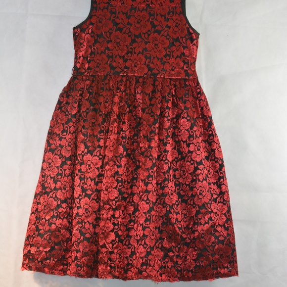 Girls Red /Black Lace Dress SZ 12 - Picture 2 of 5